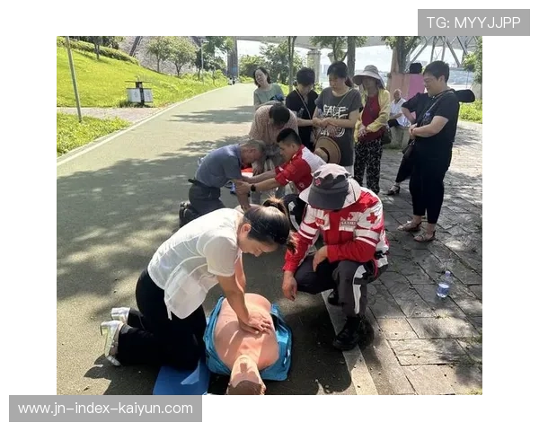 游泳队与社区联合开展防溺水演练,社区防溺水活动新闻稿 游泳队与社区联合开展防溺水演练,社区防溺水活动新闻稿